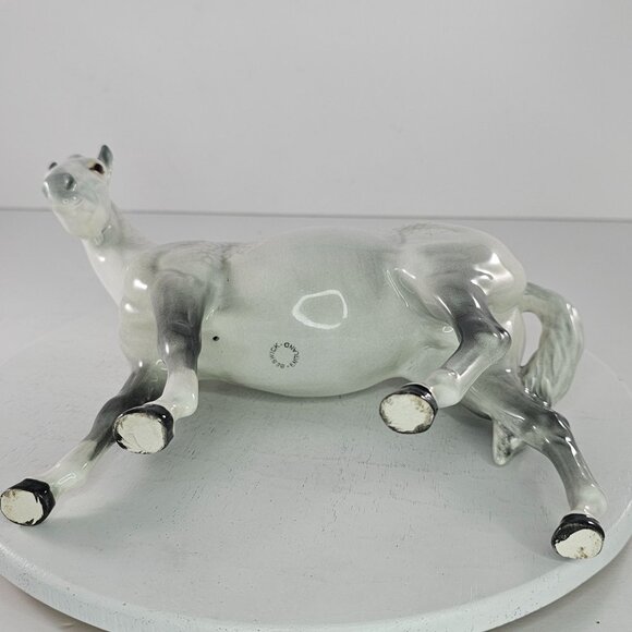 Beswick England Mare Facing Left Dapple Gray #976 *Repaired* - Picture 9 of 11